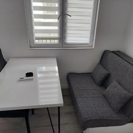 アパート Golubina -