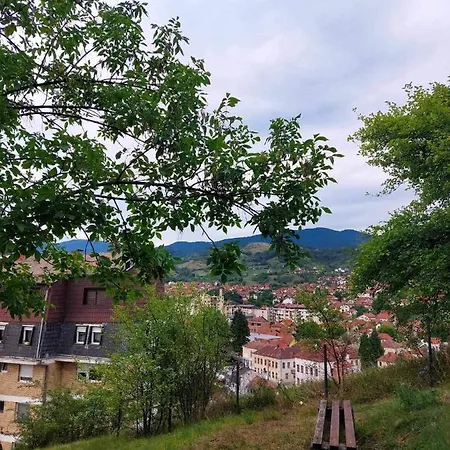 アパート Golubina - *